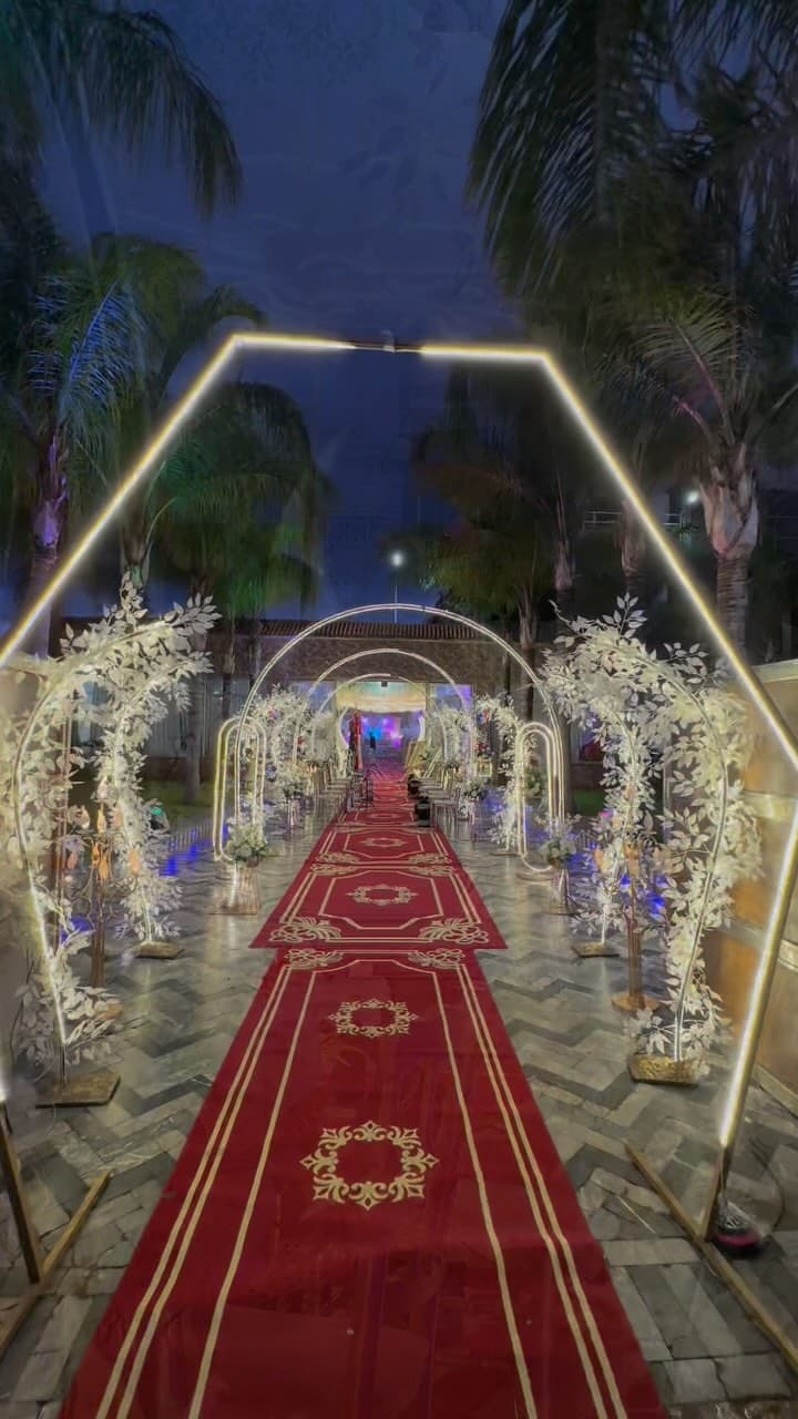 Decoration by Lamiae