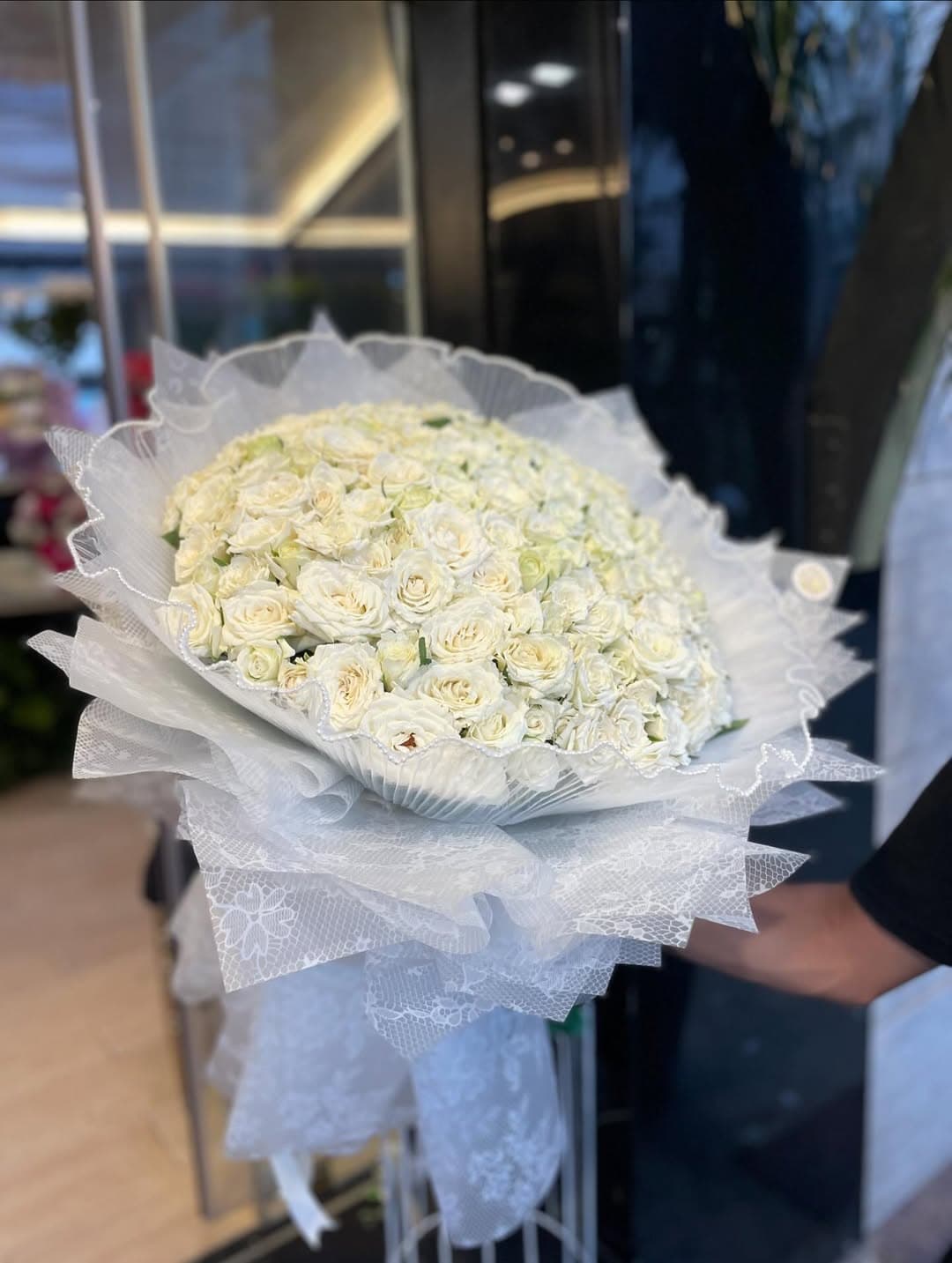 LA BELLE FLEUR FLOWERS 2