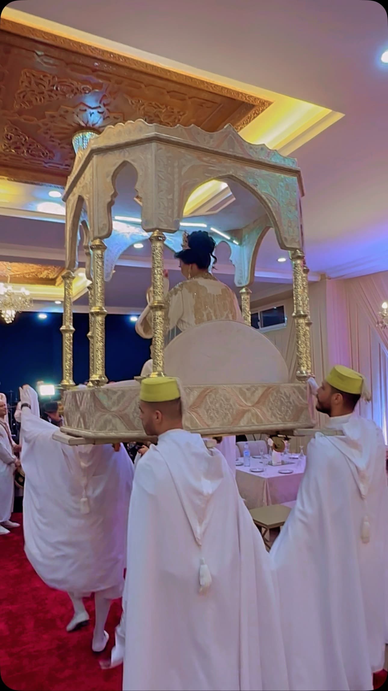 Salle Goden Housevip