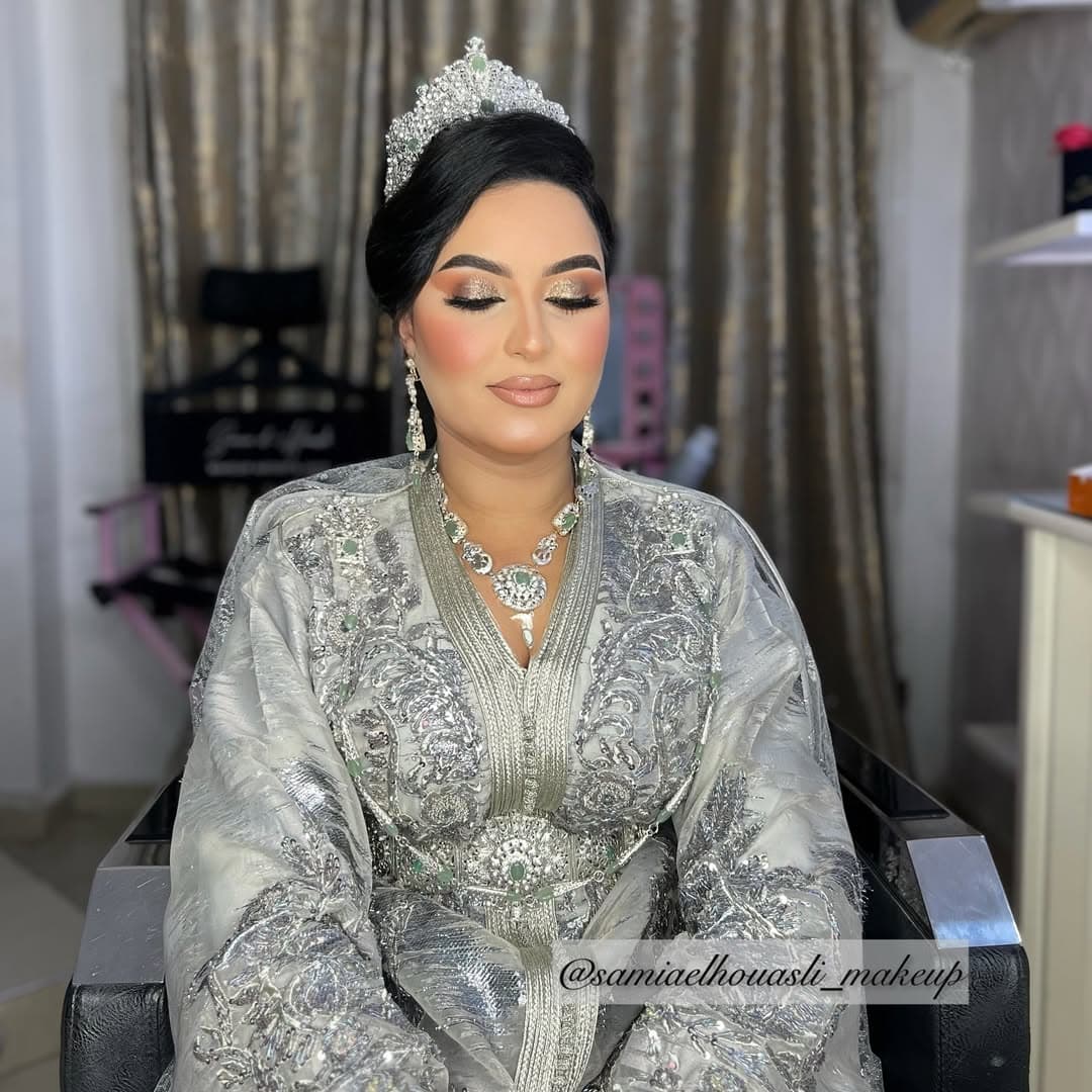 Samia Elhouasli Makeup