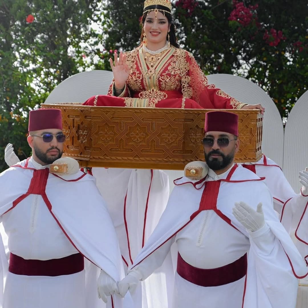 Villa Tropicale logo