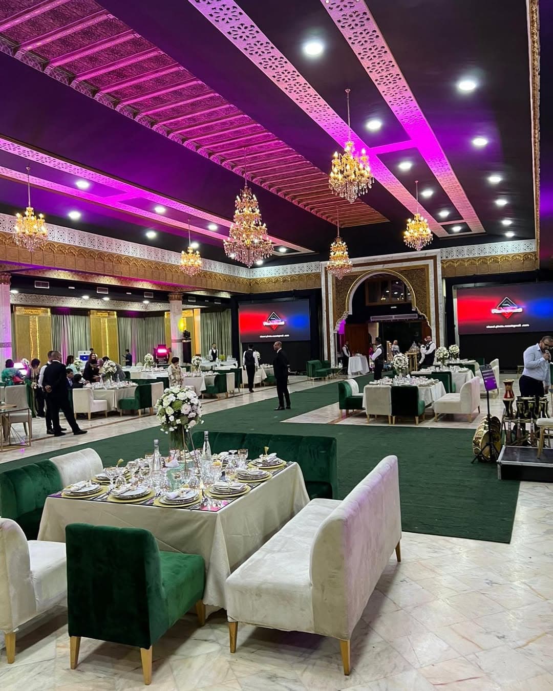 palais des ambassadeurs 2